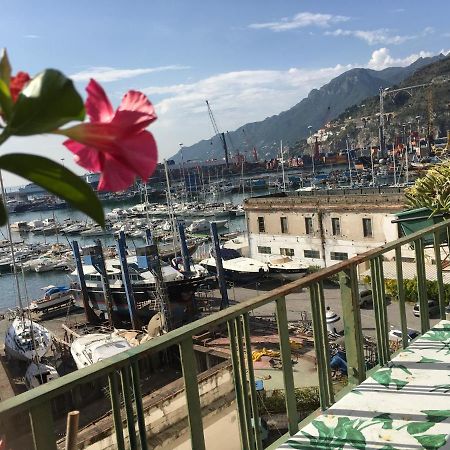 Abitare Sul Porto Hotell Salerno Eksteriør bilde
