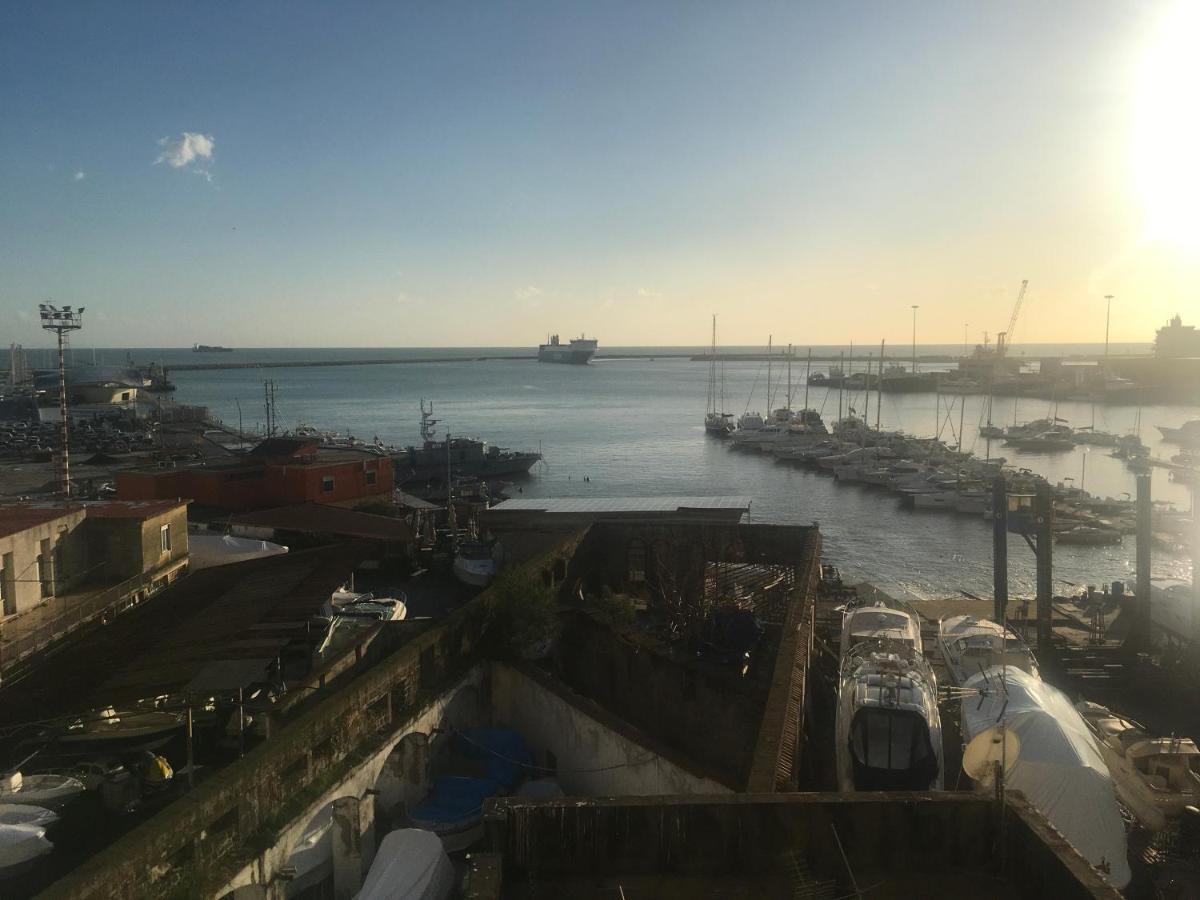 Abitare Sul Porto Hotell Salerno Eksteriør bilde