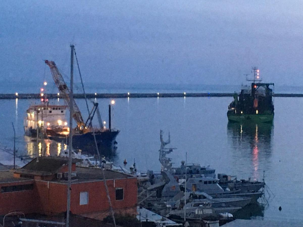 Abitare Sul Porto Hotell Salerno Eksteriør bilde
