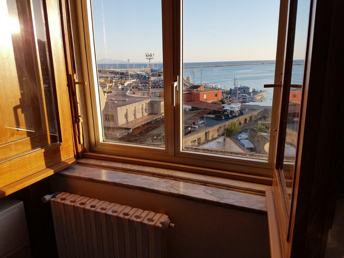 Abitare Sul Porto Hotell Salerno Eksteriør bilde